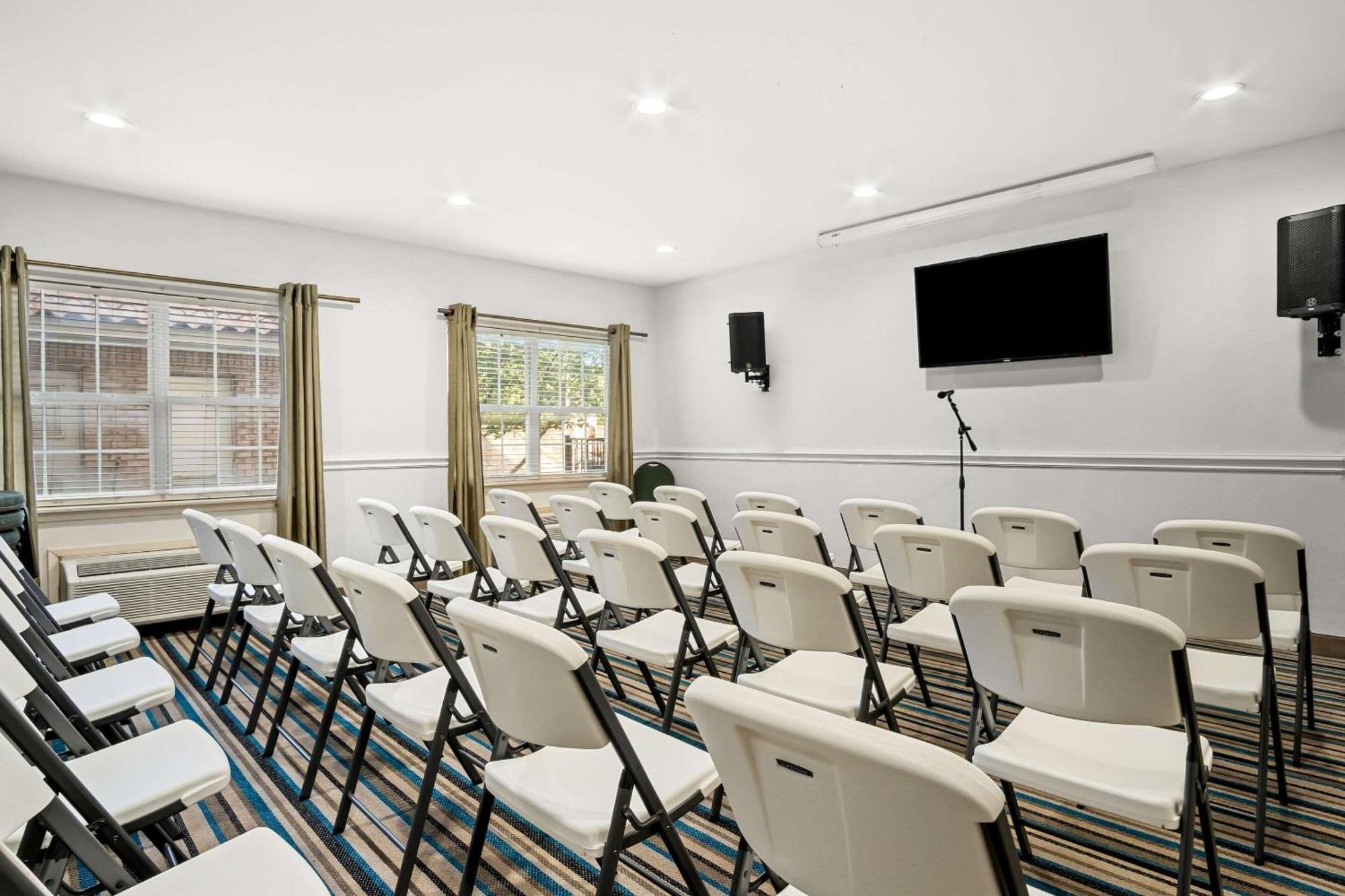 Mainstay Suites Addison-Dallas Ngoại thất bức ảnh