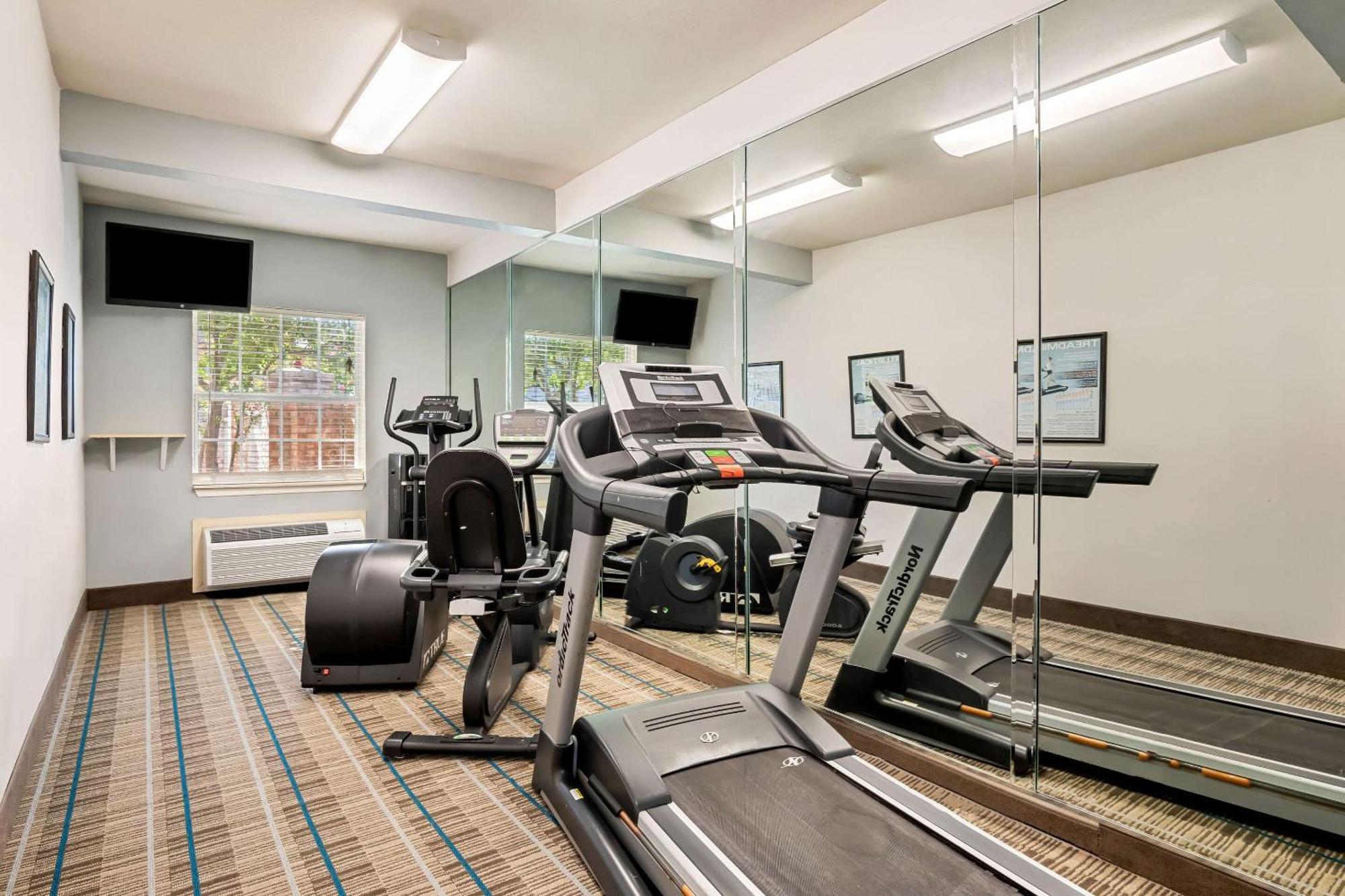 Mainstay Suites Addison-Dallas Ngoại thất bức ảnh